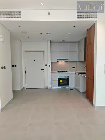 Brand New | Investor's Deal | High Floor | Very Close to Metro | 1 Year Maintenance Warranty