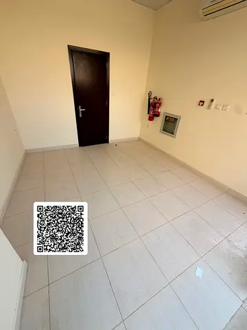 Commercial Shop for Rent in Al Musalla, Sharjah A commercial shop with an excellent layout and good finishing, suitable for various business activi