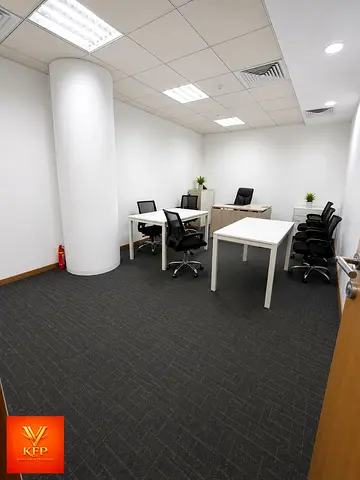 0FFICE AVAILABLE WITH SEPRATE EJARI PRIME L0CATI0N WITH NICE VIEW READY T0 M0VE