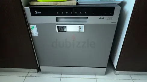Midea freestanding tabletop dishwasher in good working condition