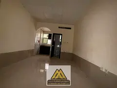 A great opportunity to rent a spacious ground-floor studio in Al Jurf 2, Ajman. The property feature