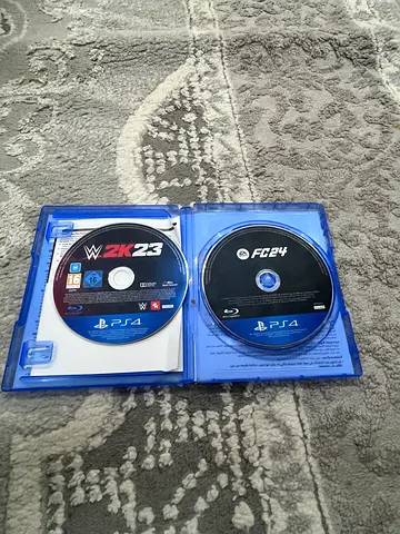 Selling ps4 for 600  with 2 remotes and cds there is fc 24