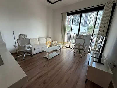 Premium Quality | 1Br+Study | Semi Furnished