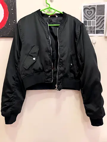 Black puffer jacket -twenty4