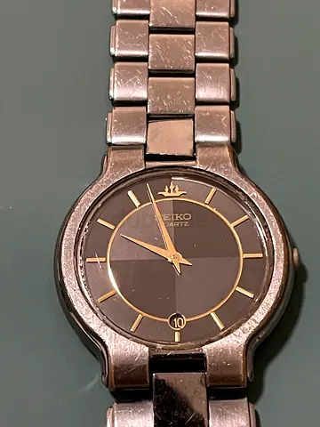Vintage Seiko Quartz stainless steel mens watch - preowned