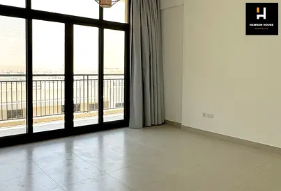 LARGE LAYOUT | CLOSED KITCHEN | WELL MAINTAINED