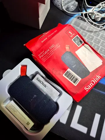 SanDisk Portable SSD 1TB - Unused