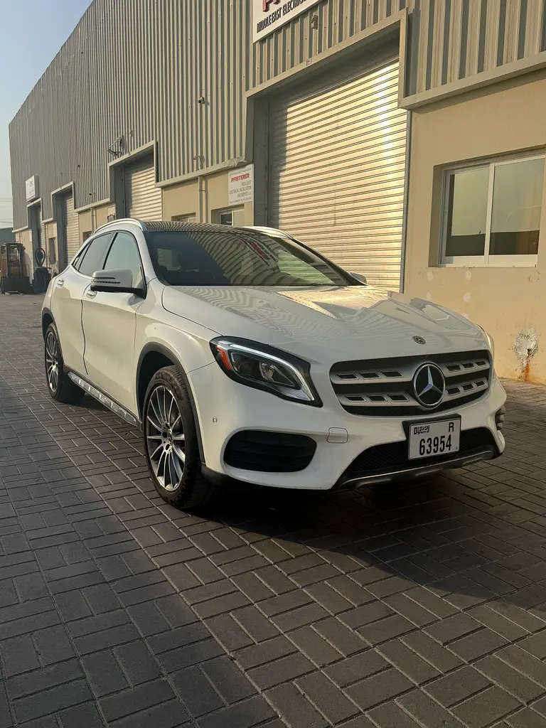 Mercedes-Benz GLA-Class 2019 — photo 1 of 20
