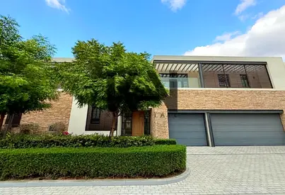 Vacant | Private Elevator | Prestigious Community