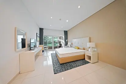 Furnished Studio | High Floor | Community View