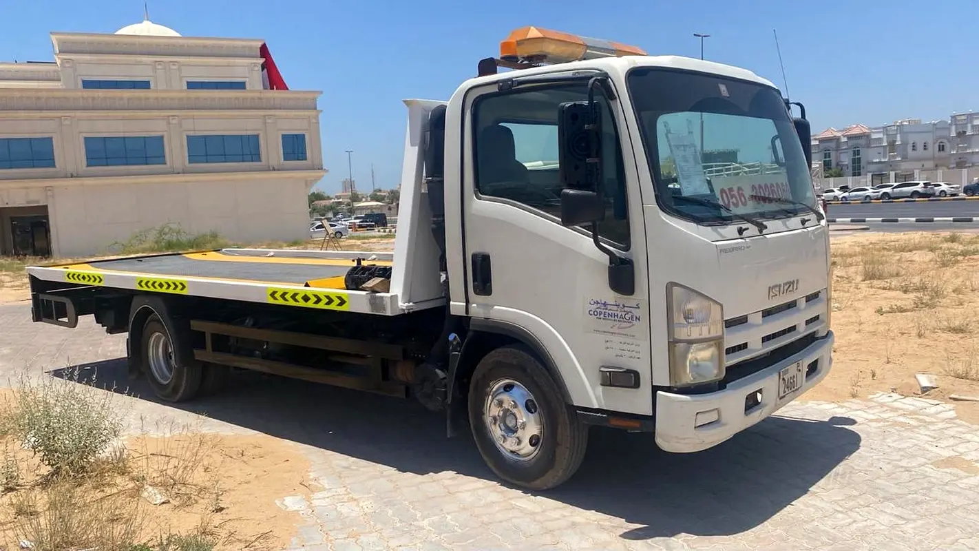 Isuzu N-SERIES 2016 — photo 1 of 2