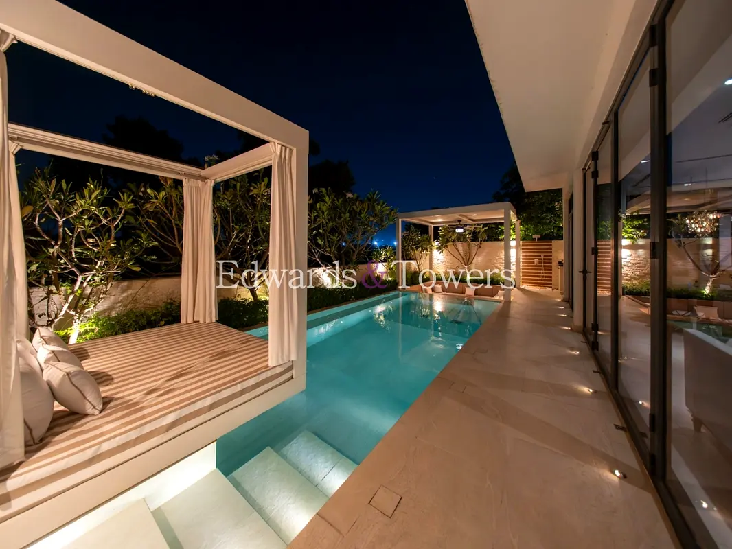 Turnkey I Golf Facing I Luxury Renovation