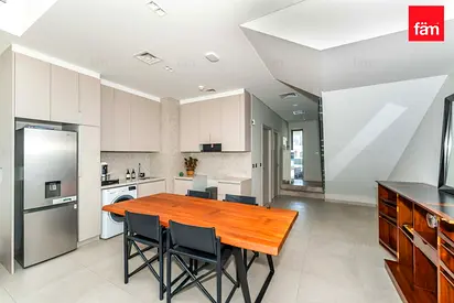 Upscale Furniture | Mid Unit | Vacant