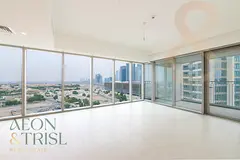 BURJ KHALIFA VIEW I CORNER UNIT I POOL VIEW