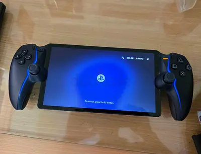 PS5 PORTAL GAMING BLACK WITH BOX