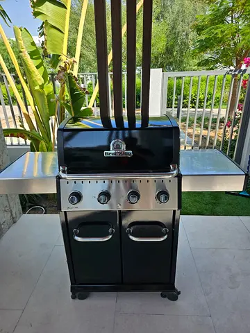 *Broil King BBQ Baron 420 - Like New + 10yr Warranty