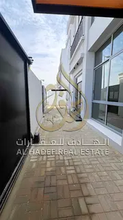 New modern villa, first occupancy 3 floors Central air conditioning and gas 5 master bedrooms Built-