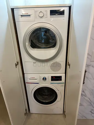Bosch 9 kg washer dryer separate set
