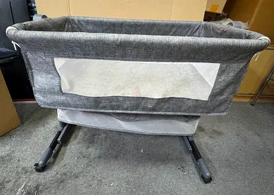 Bed side baby stroller