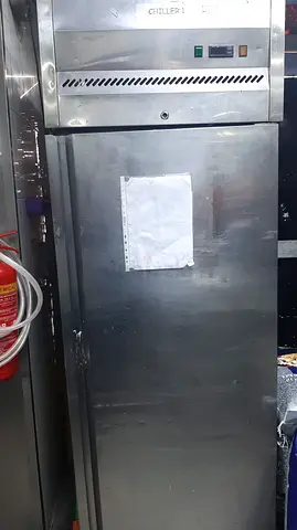 Commercial stainless steel single-door chiller/freezer - used