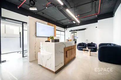 11 Parking Spaces | Luxury Office | Furnished