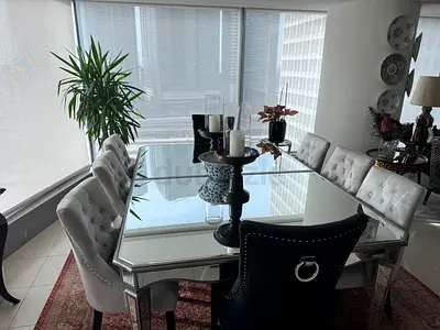 Elegant Dining Set for 8 People – Excellent Condition