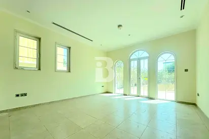 3BR Villa | Internal | Vacant | Corner