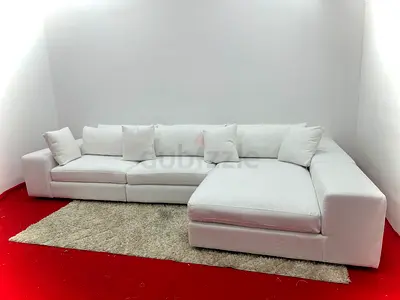 Looks great condition eichholtz sofa