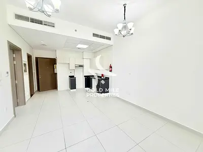 MODERN 1 BHK - ELEGANT LIVING - FAMILY BUILDING - PRIME LOCATION