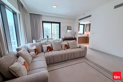 Flexible Cheques | Modern | Pool View