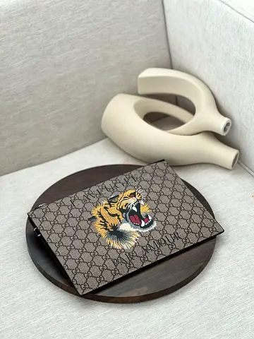Gucci GG Supreme Monogram Tiger Zip Super Master Quality Copy Wristlet Pouch Beige