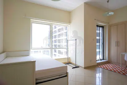 Fully Furnished 1BR | Walking Distance to Metro | Vacant