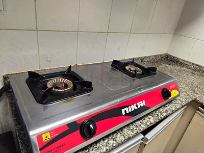 Nikai 2-Burner Stainless Steel Gas Cooker - Good Working Condition