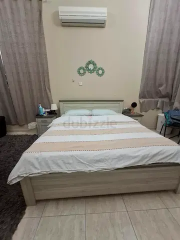 King size bedroom