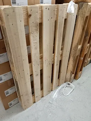 Used Wooden Shipping Pallets - Lot Available