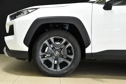 2023 Toyota RAV 4 — фото 4