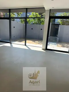 Luxury 4-bedroom corner | free hold | Ready to move