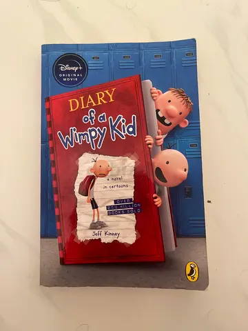 Diary of a Wimpy Kid (paperback) - Jeff Kinney