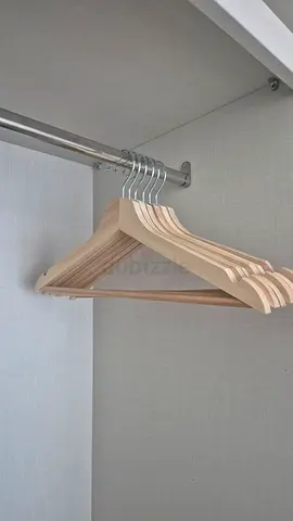 Wooden hangers 8pack natural
