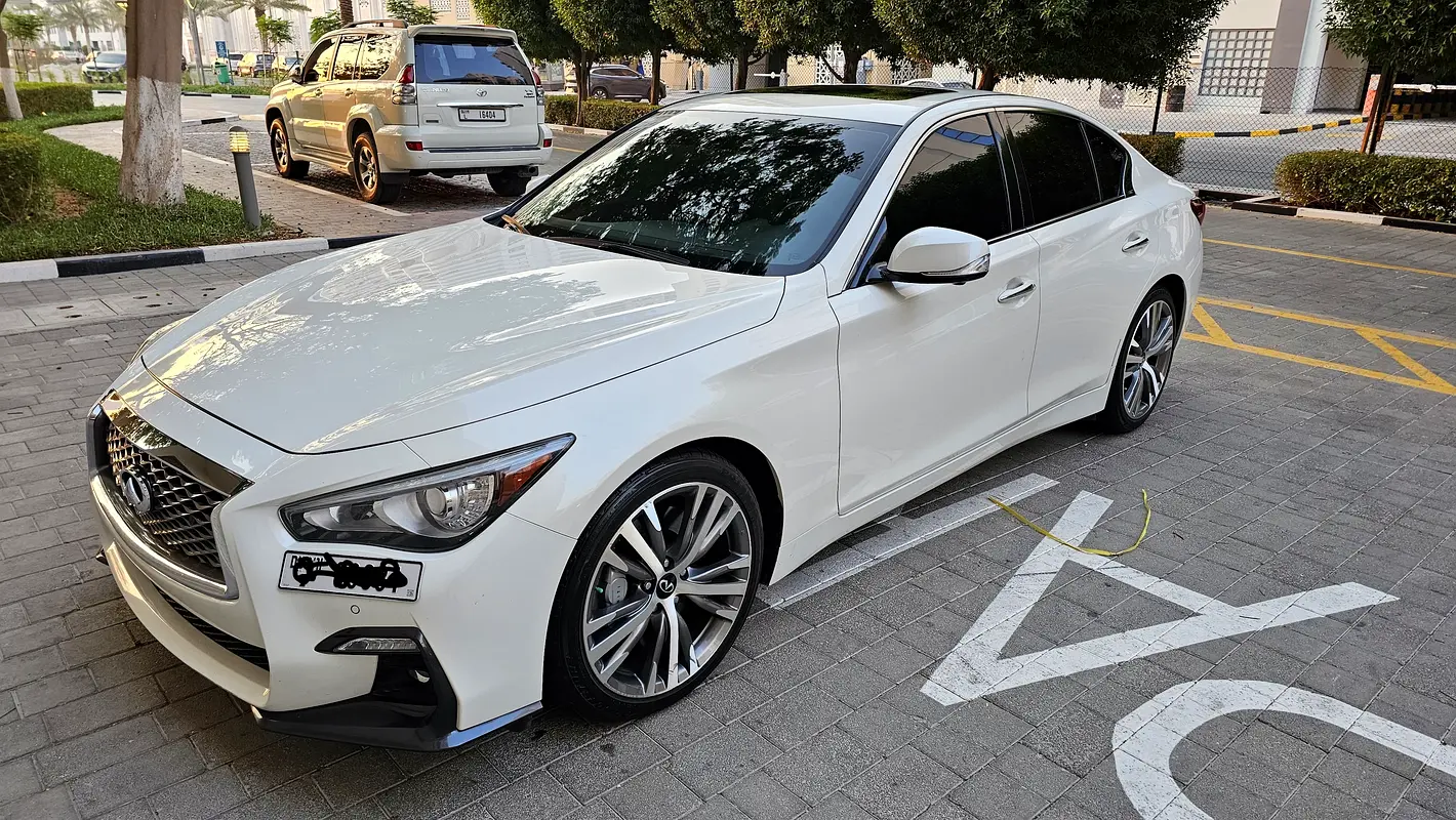 Infiniti Q50 2021 — photo 1 of 15