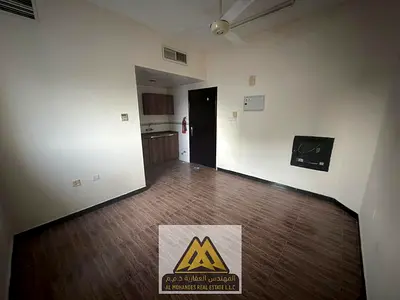 Studio in Al Rashidiya 1 – Ajman A spacious studio apartment in a prime location in Al Rashidiya 1, suitable for individuals and located within a fam