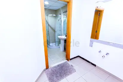 Partition with Window for Rent in Dubai Marina – Bright  Affordable Accommodation