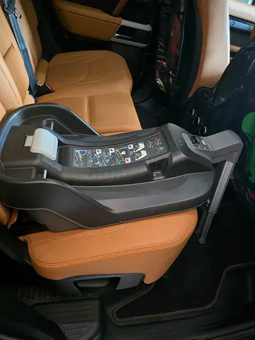 Uppababy Mesa i-size car seat with base