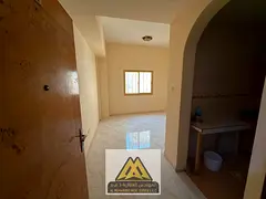 This ground-floor studio apartment offers an excellent living space with a semi-separate kitchen, sp