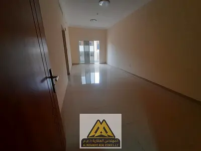 تتميز بغرفة ماستر و2 حمام وبلكونة بإطلالة مفتوحة، مع تكييف مركزي وخزائن حائط، في موقع حيوي خلف السوق الصيني وقريب من شارع الشيخ محمد بن زايد.