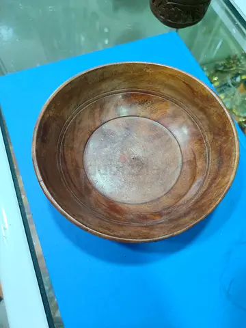 Hand-carved Wooden Bowl — Solid Decorative Serving Bowl 15cm