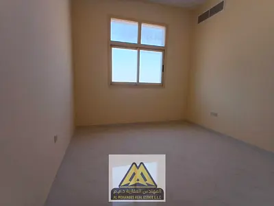 فرصة مميزة للسكن في منطقة العالية بعجمان، شقة أول ساكن بتشطيبات راقية وتصميم عصري يوفر الراحة والمساحة المناسبة للعائلات، في موقع حيوي قريب من جميع ال