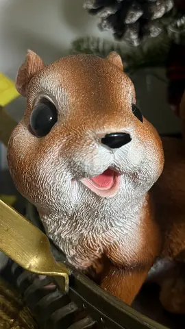 Statue squirrel