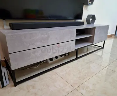 TV 180x40x50 cm
