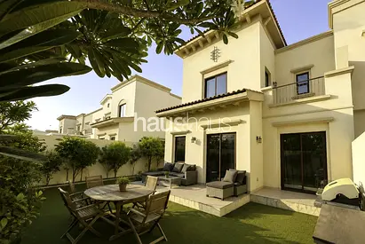 Desirable 1E | Mira 1 | Opposite Pool & Park